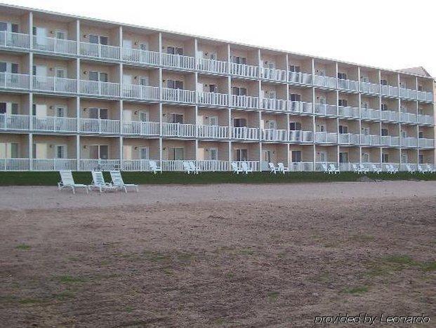 Mackinaw Beach And Bay Inn & Suites Mackinaw City Eksteriør billede